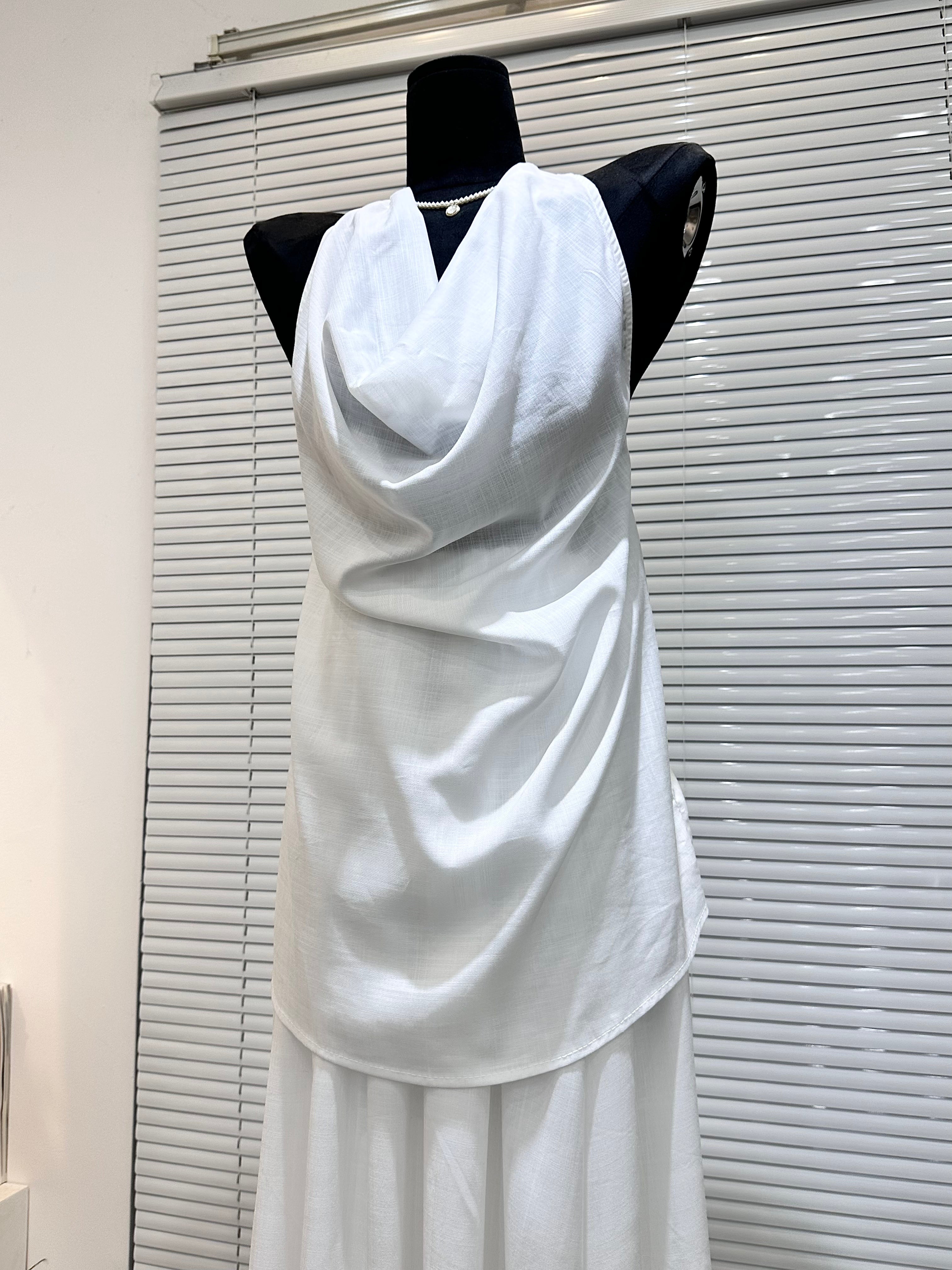 French temperament backless skirt set
